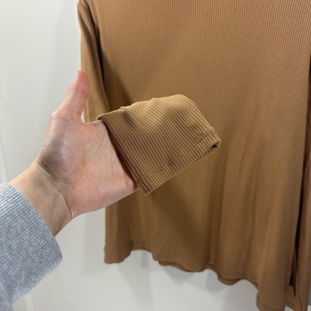 NWT Old Navy Tan Ribbed Long Sleeve Turtleneck Sweater Top XXL - Picture 3 of 9